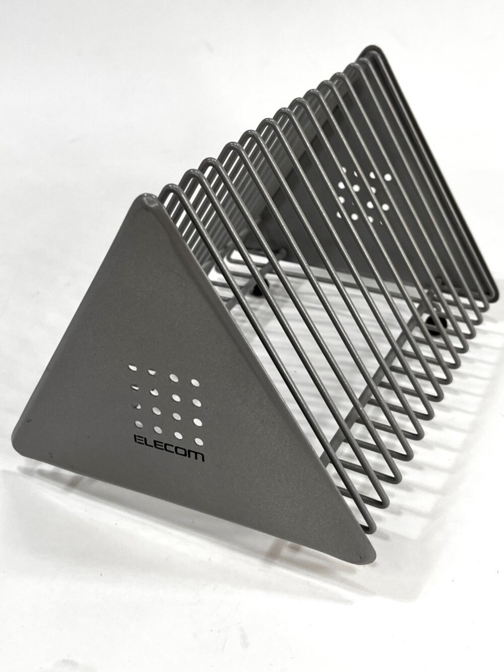 Vintage Silver ELECOM Triangular CD DVD MEDIA Holder [Holds 14 Discs]